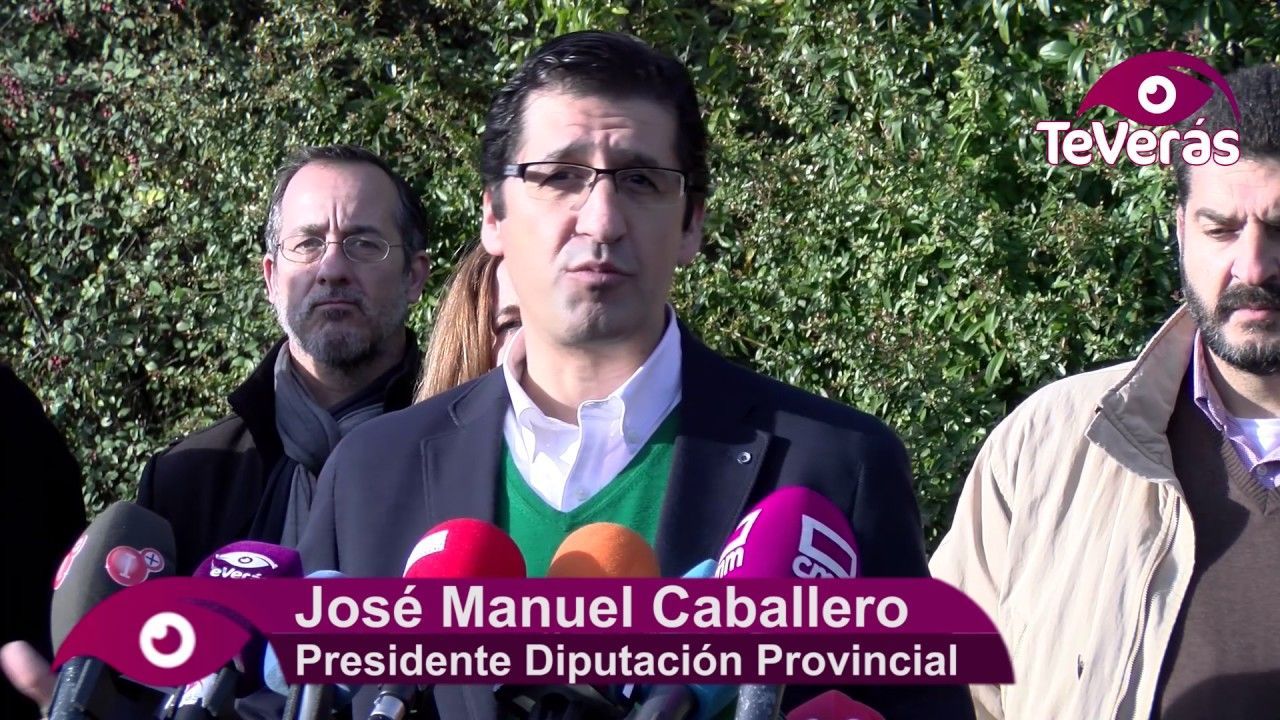 Caballero hace balance en el encuentro navideño con la prensa