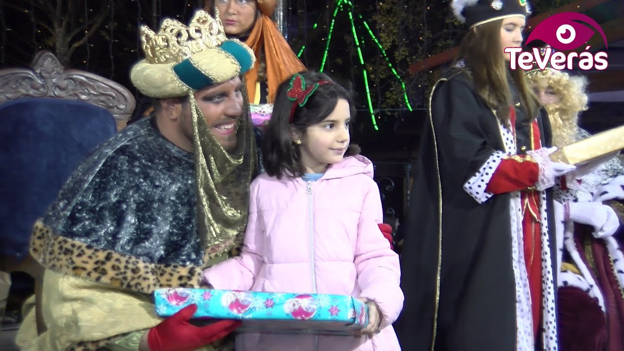 Color y luz en el llamativo Desfile de Reyes en Villarrubia de los Ojos
