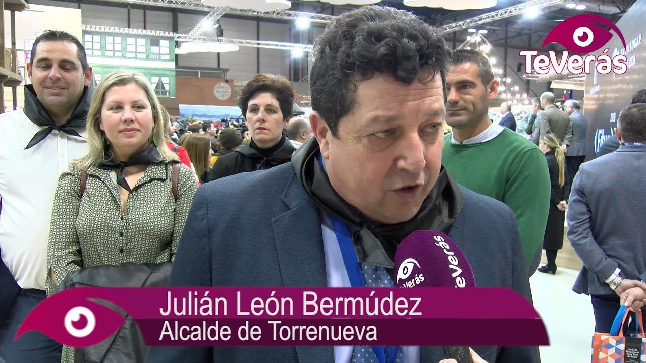 Banderas y gastronomía típica de la Borricá de Torrenueva en Fitur