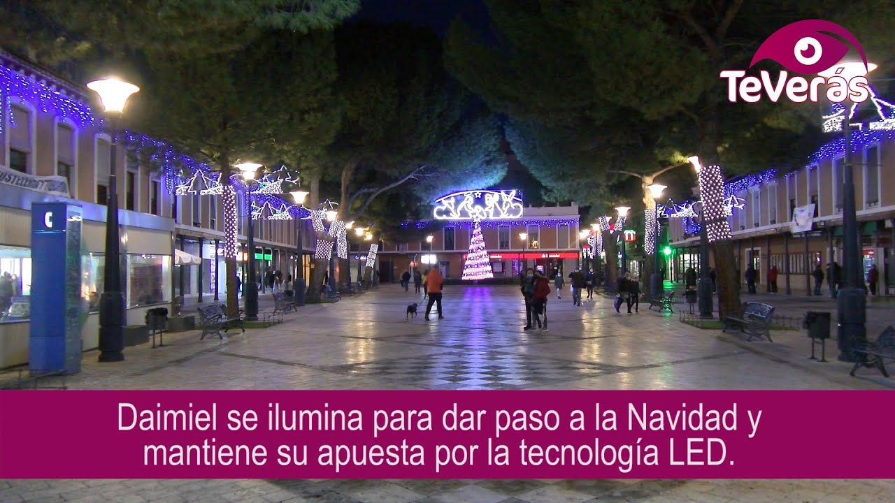 Las luces de Navidad ya brillan en Daimiel