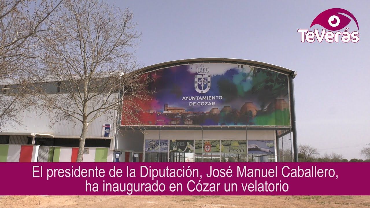 Inaugurada una pista de pádel cubierta y un velatorio en Cózar