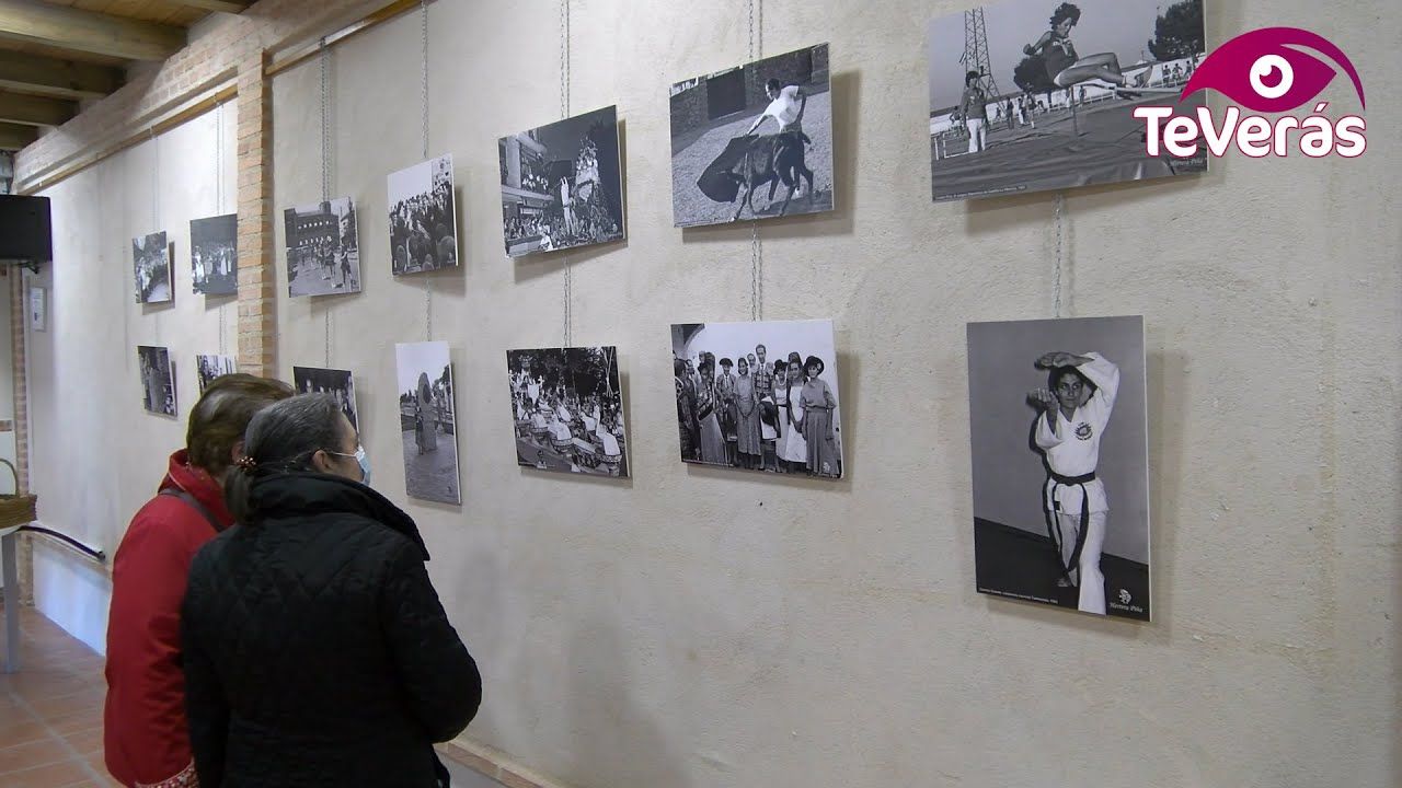 Villarrubia inaugura la exposición ‘La mujer en la fotografía de Herrera Piña’