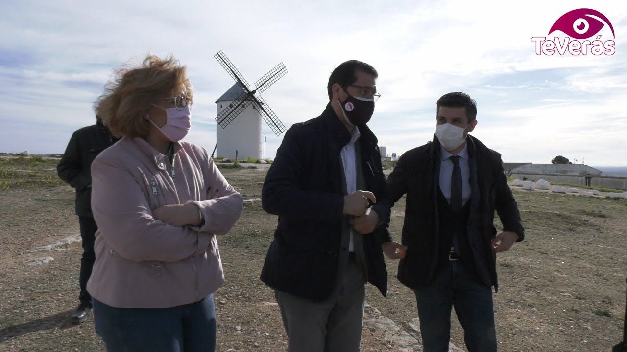 Nuevas aspas y eje en el molino de Cariari de Campo de Criptana