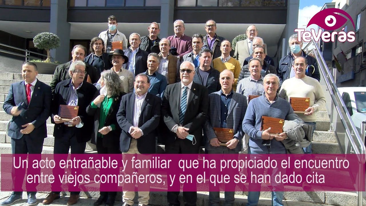 33 homenajeados por el 35º Aniversario del SCIS