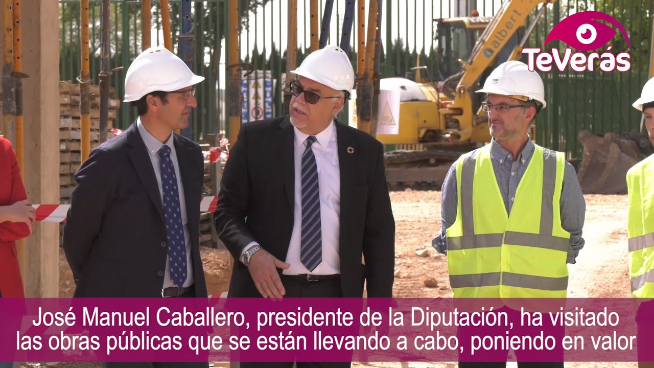 El presidente de la Diputación ha visitado las obras realizadas en Manzanares a favor del ahorro y la eficiencia energética