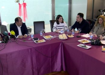 El Ayto. de Argamasilla de Calatrava realiza el desayuno informativo navideño con la prensa