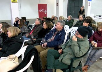 Calzada de Calatrava inaugura “Diálogos con vino” con la periodista manchega Ana Iris Simón