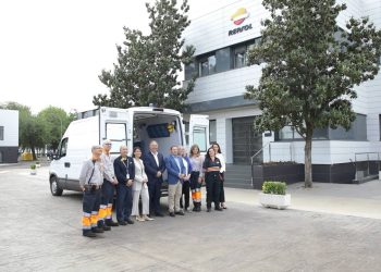 Repsol dona un vehículo a Protección Civil de Puertollano