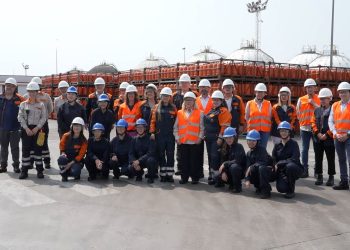 Repsol y Cruz Roja se unen por las Mujeres en la Industria