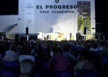 Cultura, agua y vino a cargo de la Cooperativa El Progreso