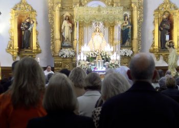 CARRIÓN CELEBRA SU MISA A LA PATRONA Y EL CÓCTEL CALATRAVO