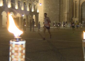 La carrera de las antorchas de Infantes vuelve a brillar