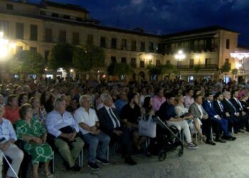 Villanueva de los Infantes vive su primer día de feria por todo lo alto