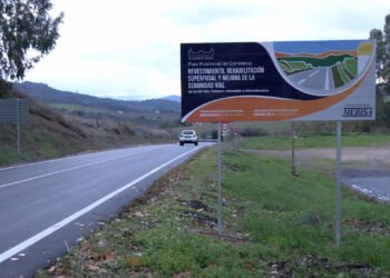 La Diputación de Ciudad Real mejora la carretera entre Almadén y Almadenejos