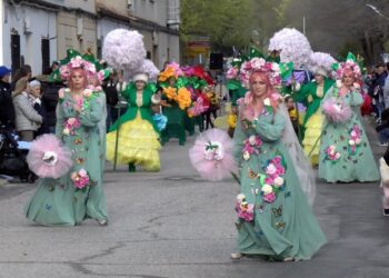 Más de 1300 personas participan en el desfile de carnaval de Argamasilla de Calatrava