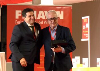 Félix Solís, nombrado Magister FENAVIN por su trayectoria en el vino