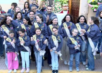 Pedro Muñoz celebra el 30 de abril con la ofrenda, Concurso de Farolas y Noche de Ronda