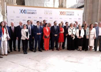 Valverde asiste a la XXI Gala de Premios de la Confederación de Empresarios de CLM (CECAM)
