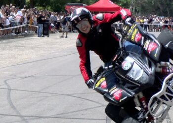 El piloto Emilio Zamora conquista a los amantes del motociclismo en PuertoRiders