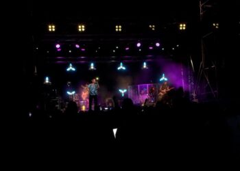 Antonio José llena de música y emoción el campo de La Moheda en La Solana