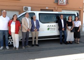 El centro ocupacional de AFAS de Bolaños de Calatrava ya cuenta con una nueva furgoneta