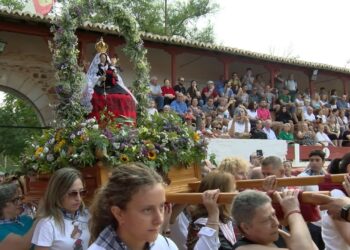Santa Cruz de Mudela acompaña a su patrona en Romería