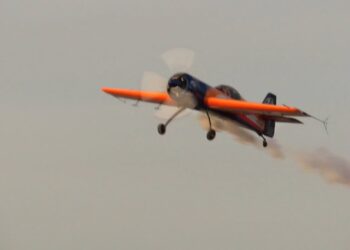 Torrenueva acoge el Campeonato de España de Vuelo Acrobático