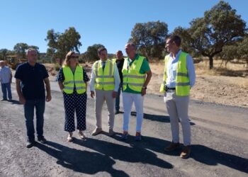 Valverde destaca la inversión de más de 4 millones en la carretera Cabezarrubias–Brazatortas