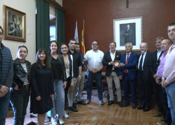 Almagro nombra a Mauricio Fernández Garza como Hijo Predilecto.