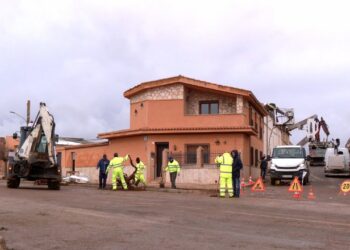 Comprometidos con los pueblos, avanzamos contigo