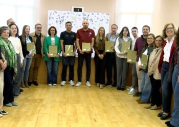 Entreparques realiza la firma de contratos de las ayudas Leader con 8 emprendedores de la comarca