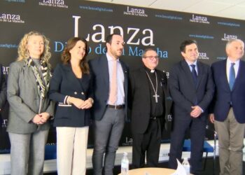 Monseñor Abilio inaugura los «Desayunos Lanza»