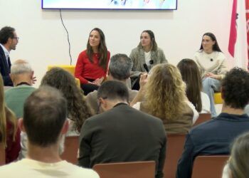 Paula Sevilla, Hermi Parra y María Varo clausuran el II Congreso Internacional de Actividad Física