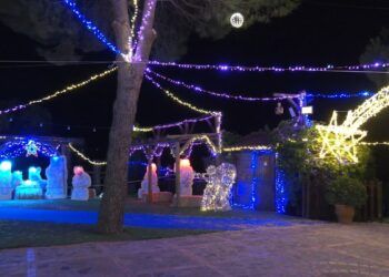 El Mirador de la Mancha ya brilla con sus luces de Navidad