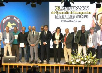 23 Bomberos homenajeados en el 40° Aniversario del SCIS