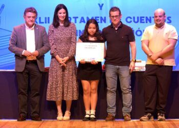 Daimiel entrega los premios de los concursos de marcapáginas y de cuentos