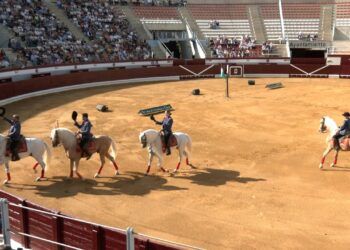 Puertollano disfruta con el Espectáculo Ecuestre Flamenco “El arte de Andalucía a caballo”