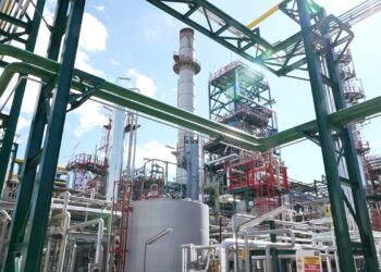 Repsol inicia la producción a gran escala de combustibles 100% renovables en Puertollano