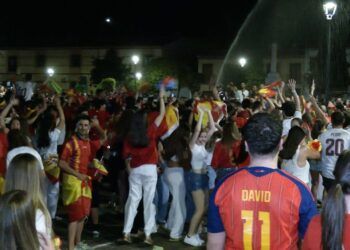 Almagro celebra por todo lo alto la victoria de España en el Mundial