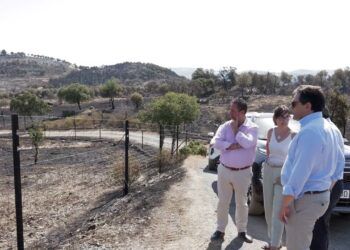 La Diputación de Ciudad Real traslada su apoyo a los vecinos de Huertezuelas