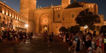 Unos 800 atletas participan en la XXIV Carrera de las Antorchas de Villanueva de los Infantes