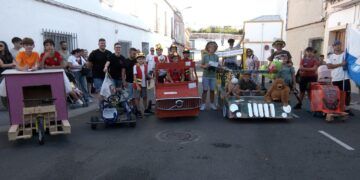 Diversión con los autos Locos y el espectáculo ecuestre en las fiestas de Torralba de Calatrava